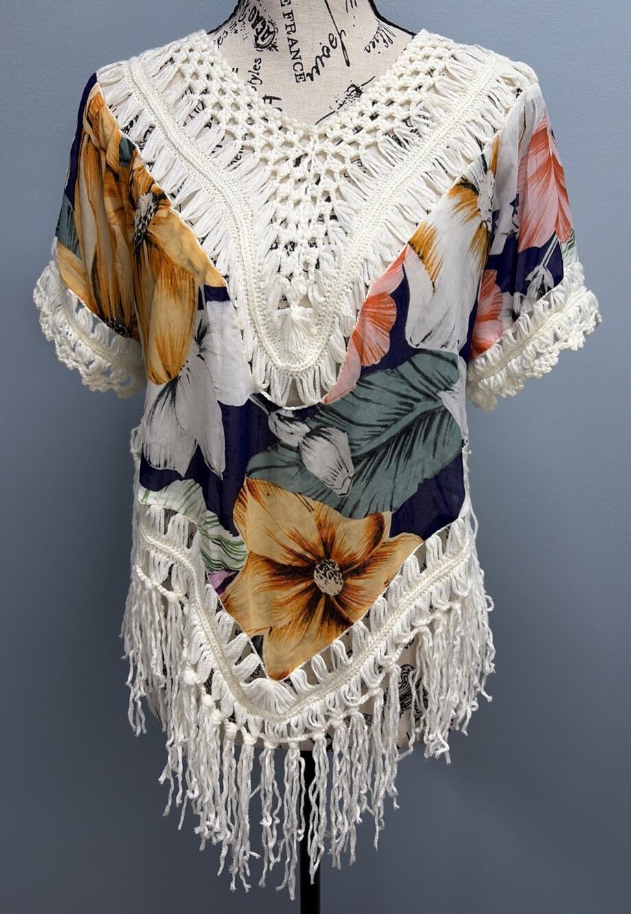 Miss Me NWT Short Sleeve Crochet Blouse / Sheer Floral Pattern Size Small - Boho